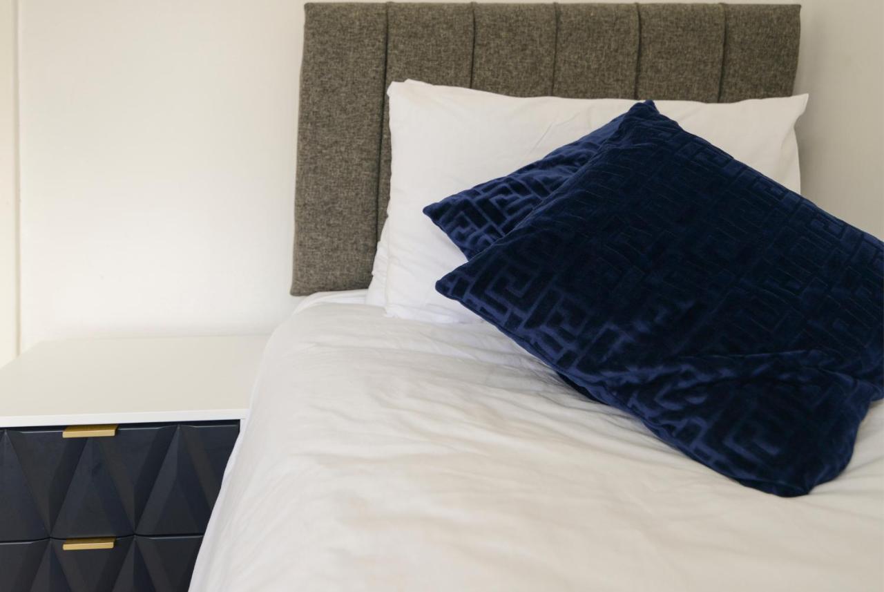 Alderton House - Spacious 3 Bed With Parking Νότιγχαμ Εξωτερικό φωτογραφία